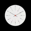 Arne Jacobsen Clocks Bankers Veggur Ø48 cm hvit/sort/rød