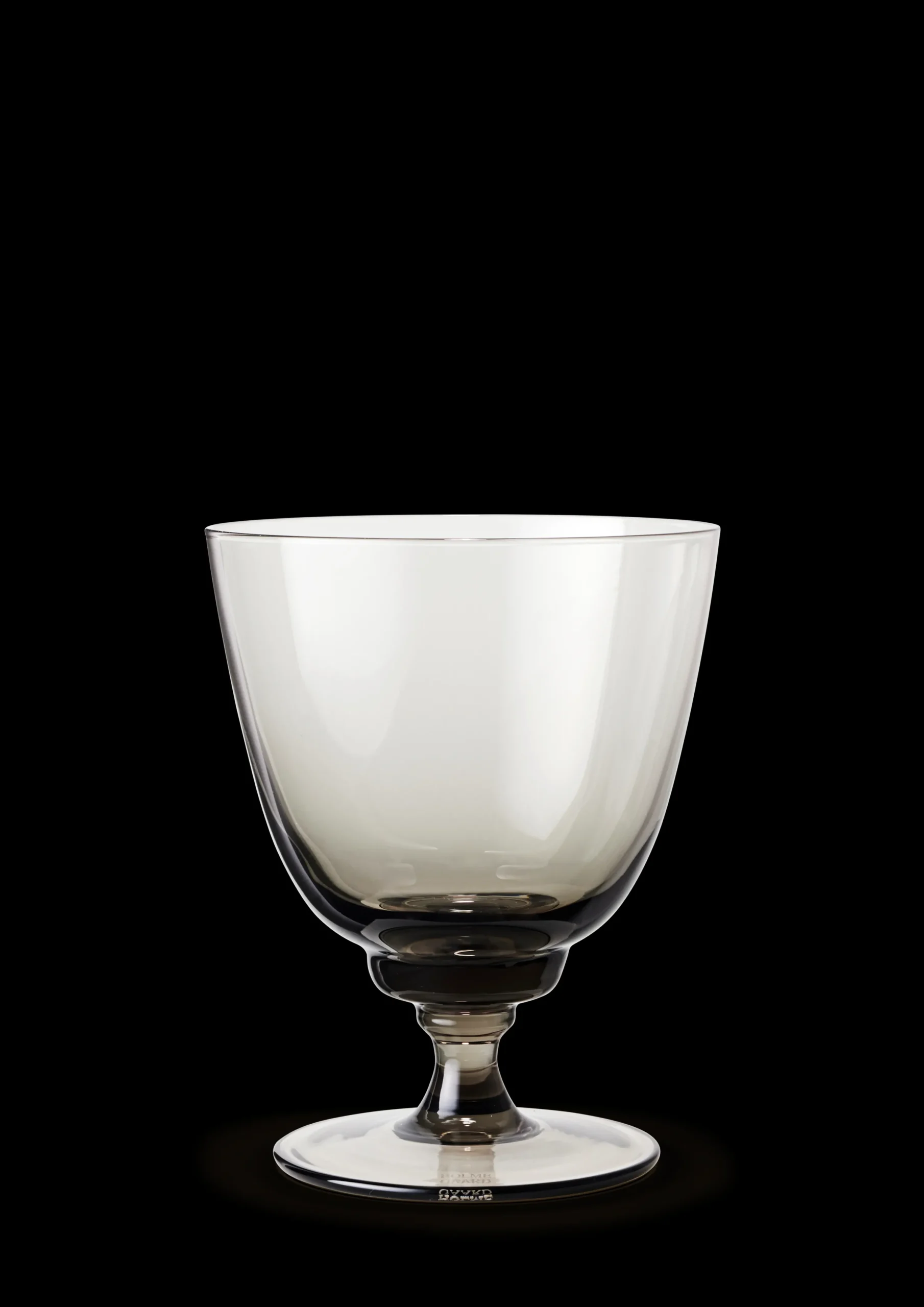 Holmegaard Flow Glass med stett 35 cl smoke - Kjøp her