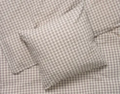 JUNA Bæk&Bølge Sengetøy 150x210 cm grå/bjørk SE