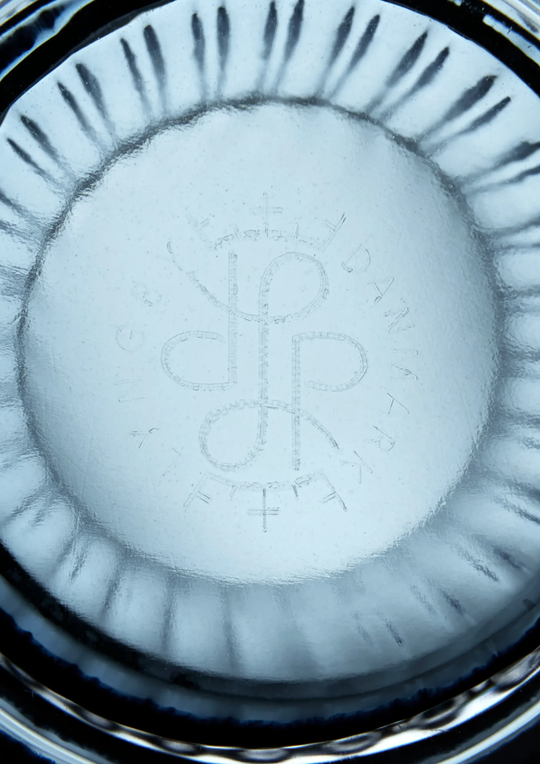 Lyngby Porcelæn Lyngby Vase H12.5 blue munnblåst glass