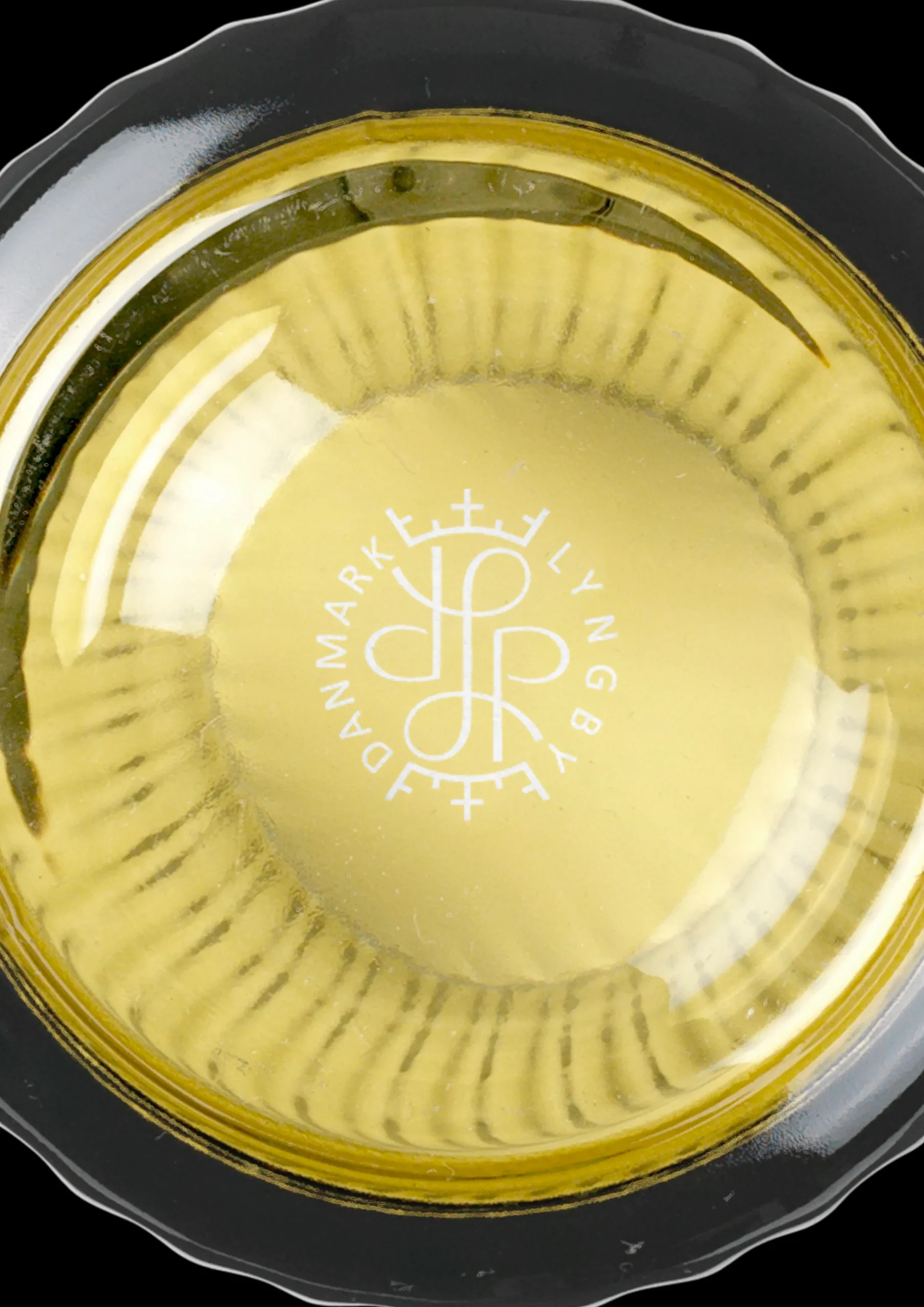 Lyngby Porcelæn Lyngby Vase H15.5 olivengrønn glass