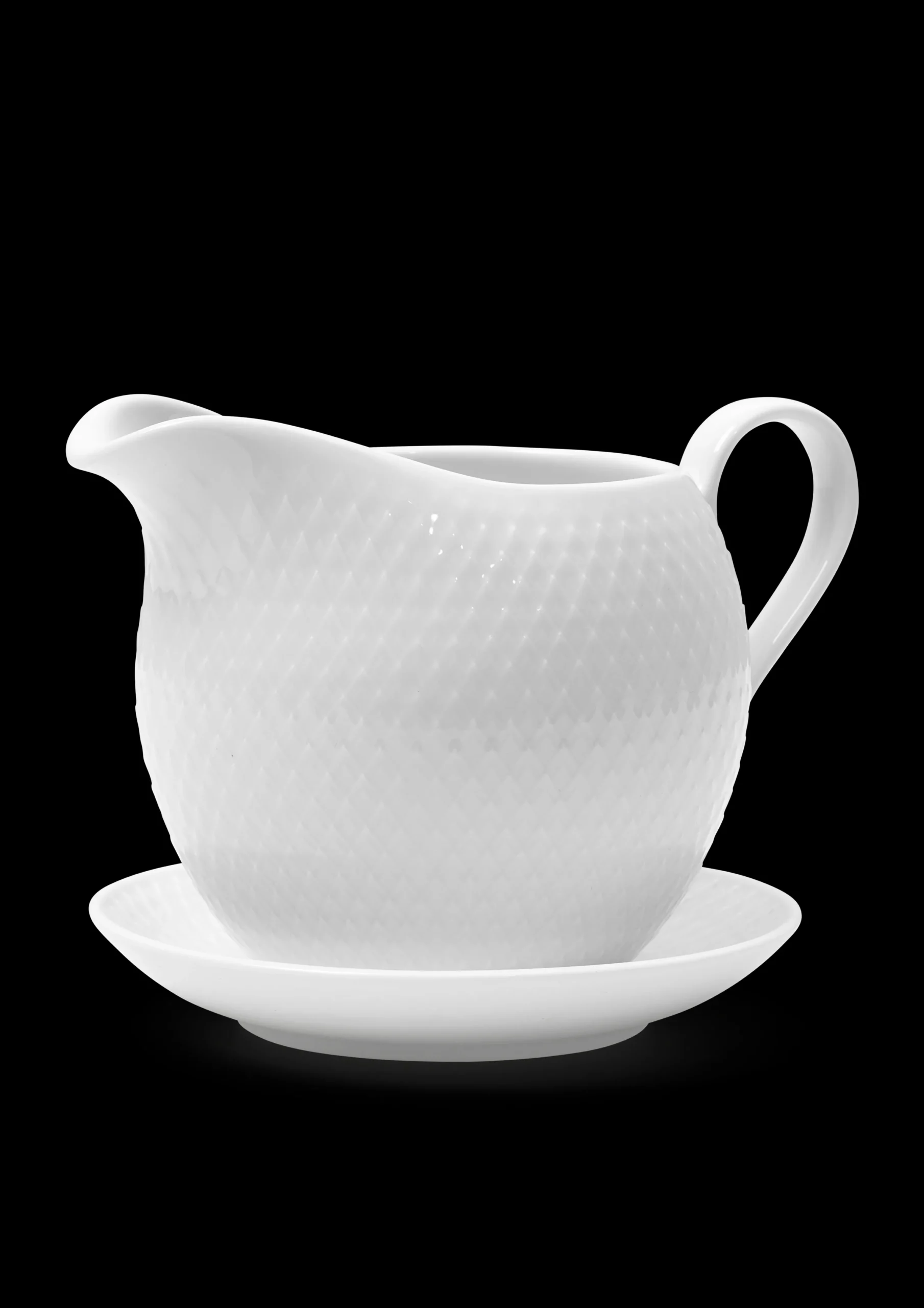 Lyngby Porcelæn Rhombe Sausekanne 67 cl hvit